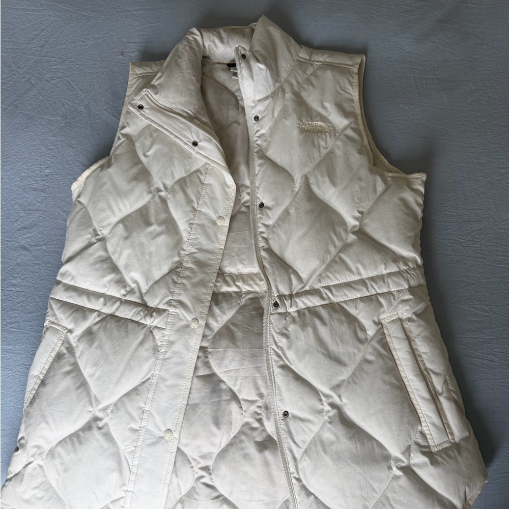 The North Face Women's Cream Quilted Puffer Vest